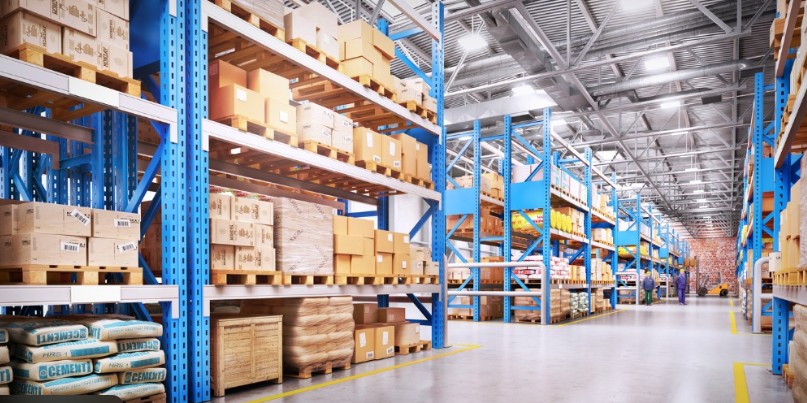 Equipe analisando m�tricas e performance de SEO para e-commerce